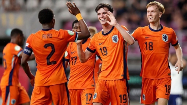 Cuộc chạm trán gay cấn giữa U19 Hà Lan vs U19 Romania